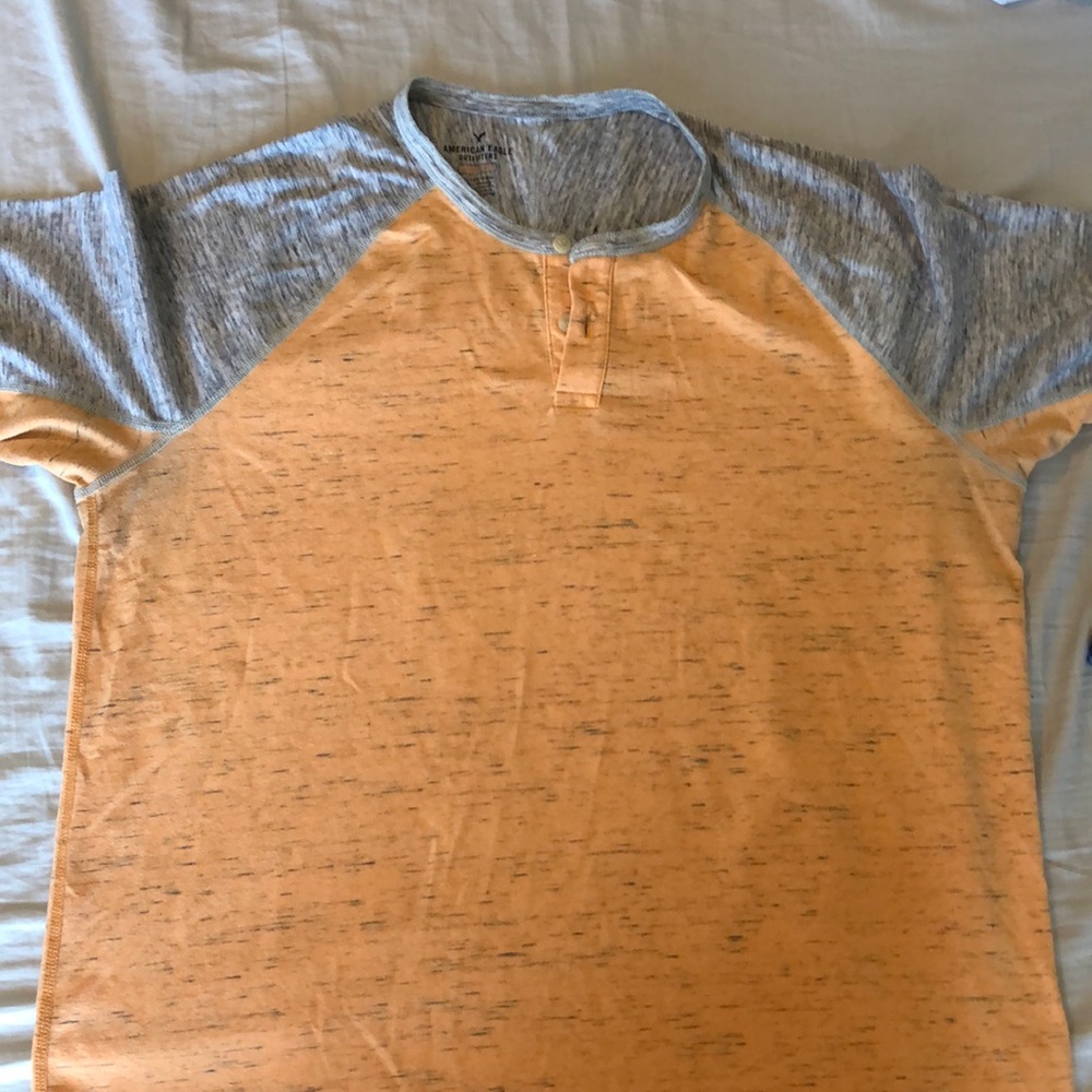 American Eagle Henley TShirt.